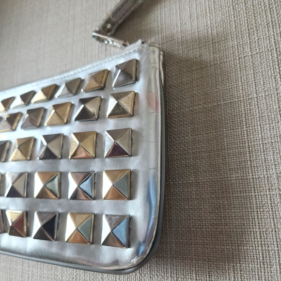 Marc by Marc Jacobs Emmy Envelope Leather Gold Studded and Silver Clutch - Picture 9 of 13